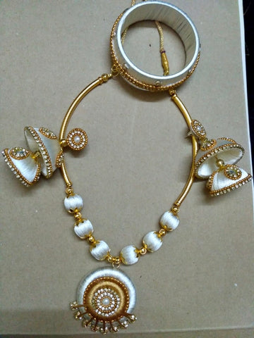 Women Silk Threaded Jewellery Set
