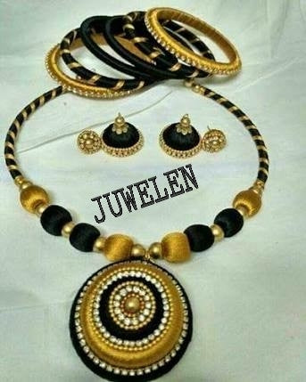 Silk threaded jewellery set