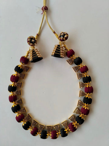 Women Silk Threaded Jewellery Set