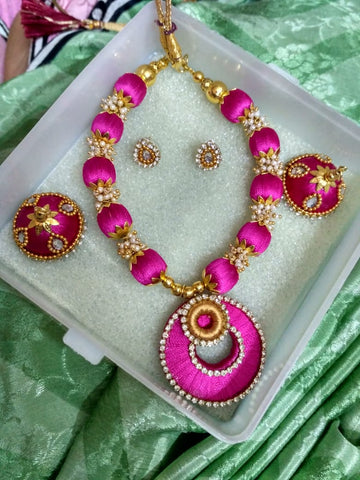 Women Silk Threaded Jewellery Set