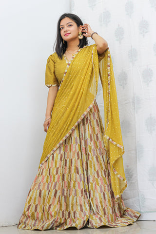 Mehendi lehenga