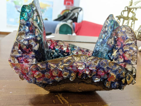 Free form resin bowl